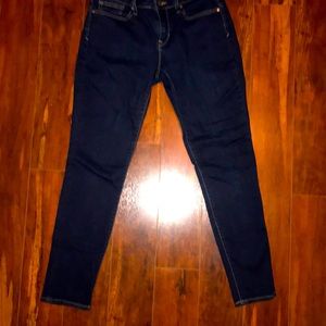 Women’s Gap curvy skinny jean